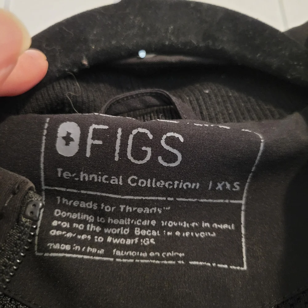 Figs Black Women's Jacket - Picture 3 of 3